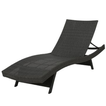 Salem PE Wicker and Waterproof Fabric Chaise Lounge in Gray